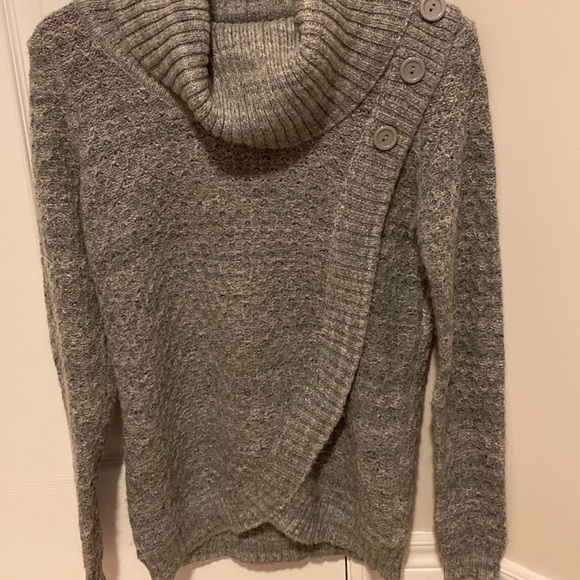 Grey knit sweater - Picture 3 of 4